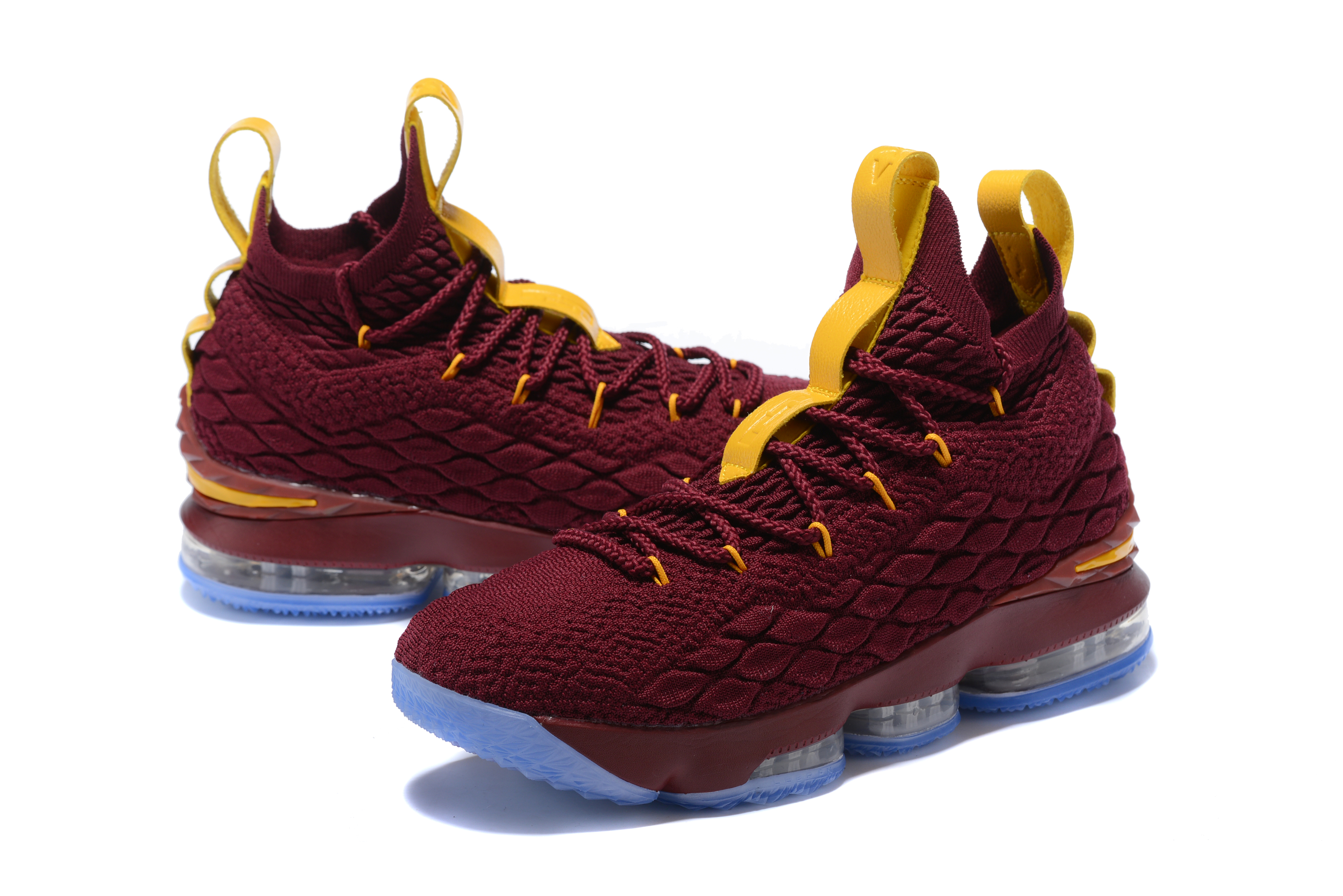 LEBRON XV [H. 3]